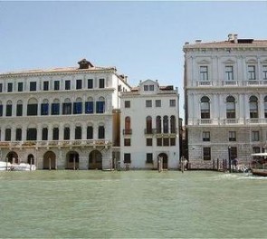 Palazzina Grassi, nuevo hotel de lujo diseñado por Philippe Starck en Venecia