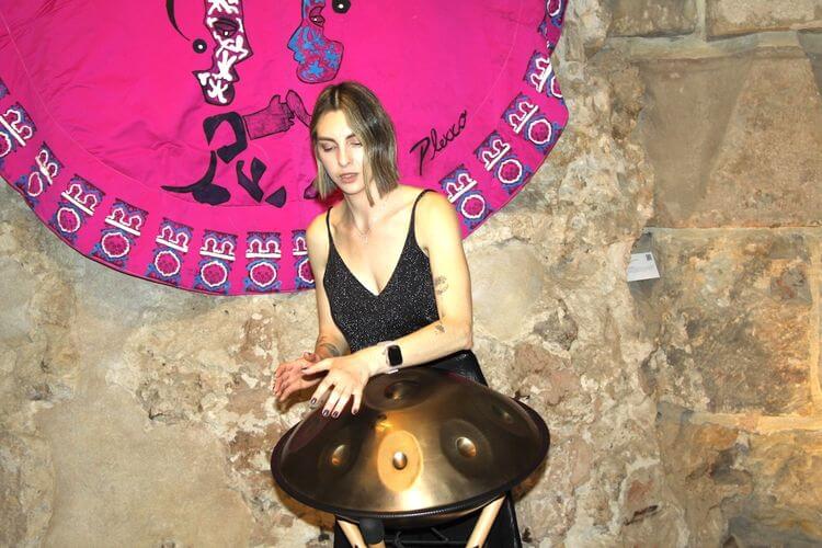 Ange y su concierto de handpan