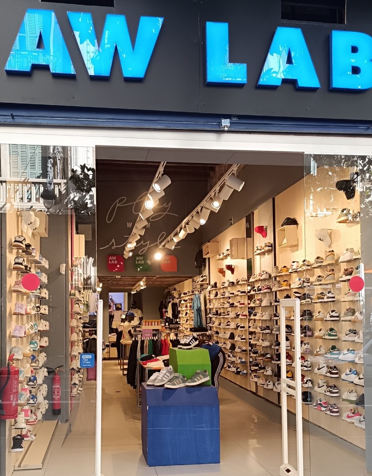 AW LAB BCN - GRAN DE GRACIA