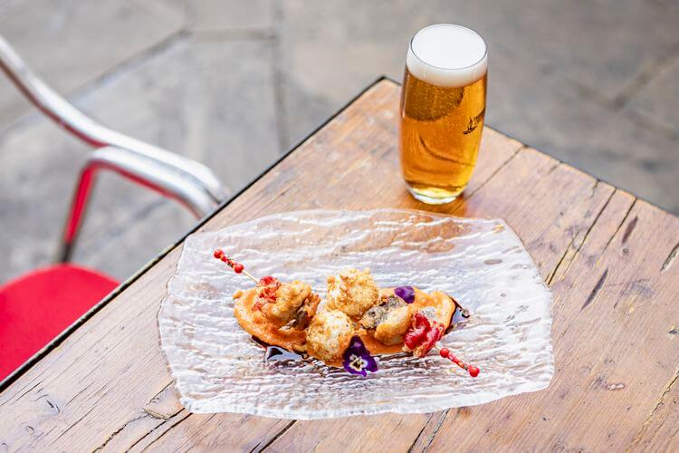 Samantha’s – Hotel Roma – Panellet del Bosque Samantha’s – Hotel Roma – Panellet del Bosque