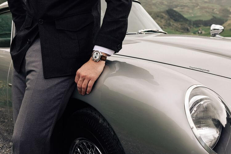 Breitling Top Time B01 Chronograph 41 Tribute to Aston Martin DB5 Breitling Top Time B01 Chronograph 41 Tribute to Aston Martin DB5