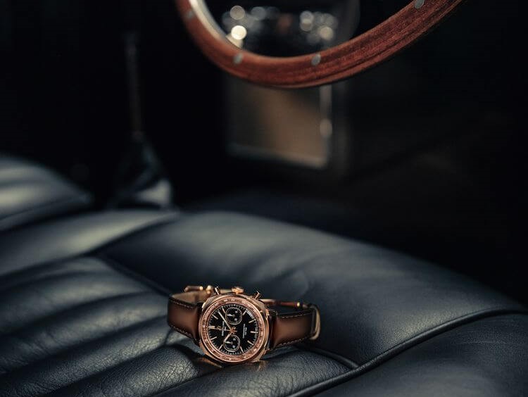 Breitling Top Time B01 Chronograph 41 Tribute to Aston Martin DB5 Breitling Top Time B01 Chronograph 41 Tribute to Aston Martin DB5
