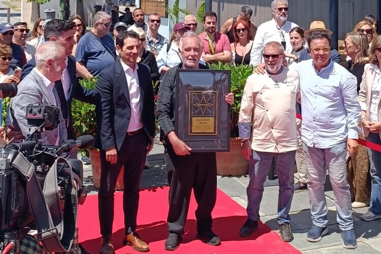 Ferran Adrià en el Paseo de las estrellas de Castelldefels Ferran Adrià en el Paseo de las estrellas de Castelldefels