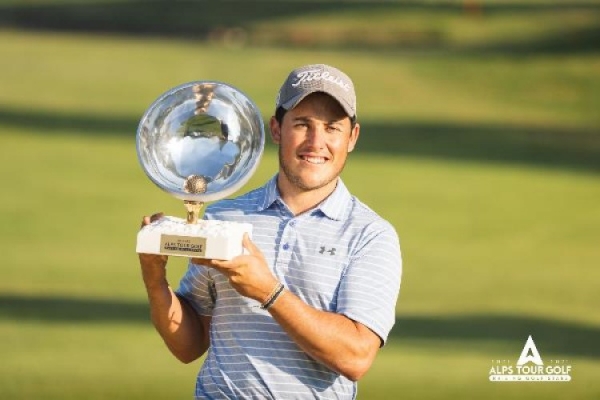 Víctor García Broto conquista el Alps Tour Golf disputado en Módena