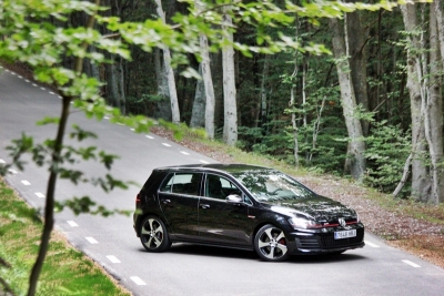 Volkswagen Golf GTI 2.0 TSI 220 cv DSG 5P