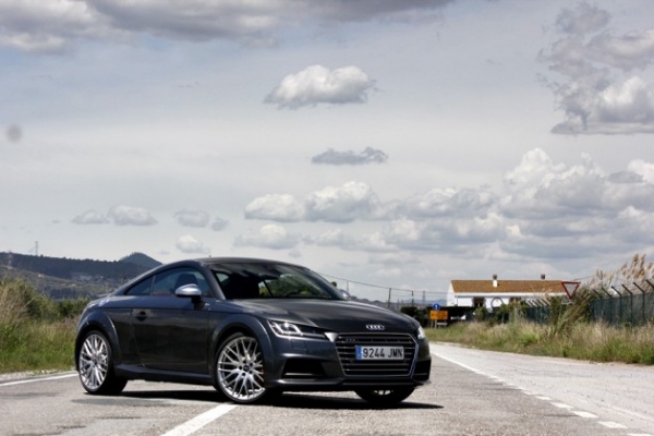 Audi TTS 2.0 TFSI quattro S-tronic