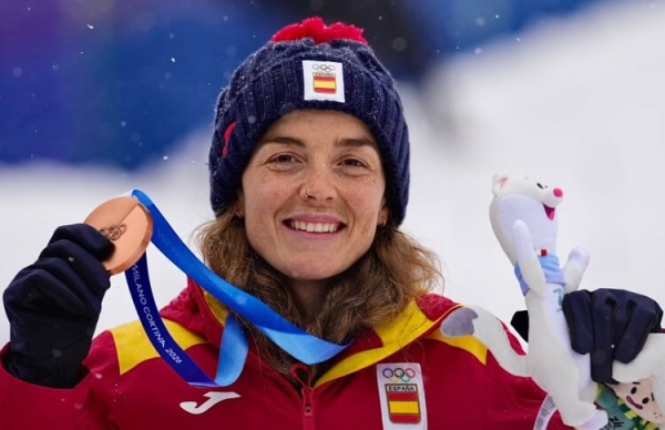 Ana Alonso, medalla de bronce en esquí de montaña