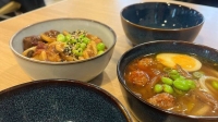 Udon de butifarra y alubias y Udon de ajetes, gírgolas y pelotillas