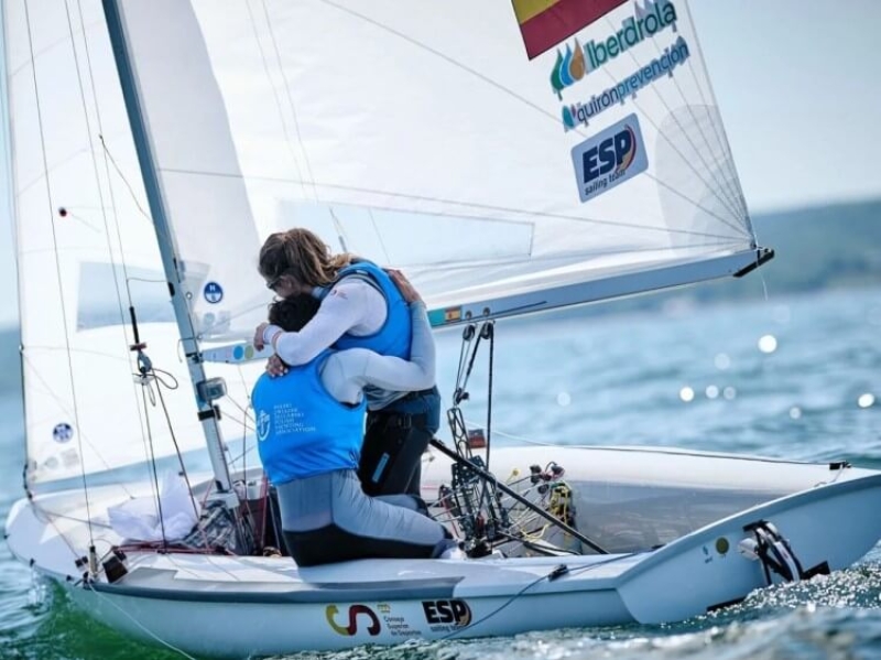 Jordi Xammar y Marta Cardona se coronan campeones del mundo de 470 mixto