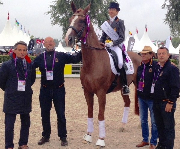 Beatriz Ferrer-Salat montando a Delgado conquista el bronce en el Campeonato de Europa de Doma Clásica