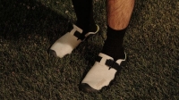 Hyperport Clog, el calzado de golf de KEEN & METALWOOD STUDIO