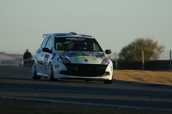 El equipo SMC Junior Motorsport dirigido por el piloto Gonzalo de Andrés pone en marcha una singular iniciativa que cubrirá un hueco en el panorama automovilístico español.