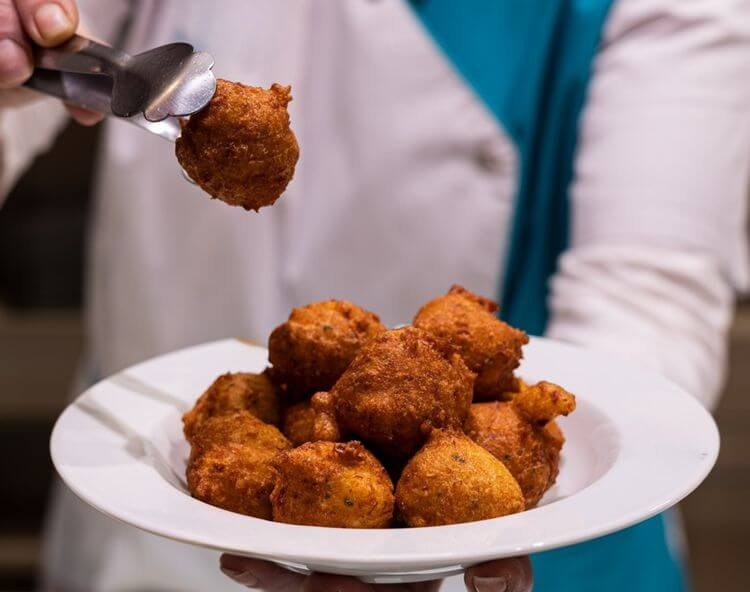 IEl Gremi de Bacallaners de Catalunya nos presenta los platillos que ofrecerá en el Festival Cruïlla Barcelona